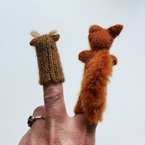 Tiny Animal Finger Puppets - Picture 2 of 5